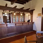 ホテル パラドール デ グレドス ナバレドンダ・デ・グレドス