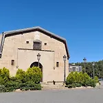 De Gredos نافاريدوندا دي غريدوس