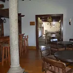 De Gredos نافاريدوندا دي غريدوس
