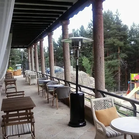 Hotel De Gredos 4*