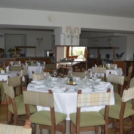 De Gredos 4* Наварредонда-де-Гредос