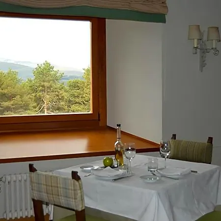 De Gredos 4* נאבארדונדה דה גרדוס